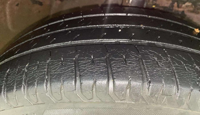 2019 Maruti Ertiga ZXI+ SHVS, Petrol, Manual, 23,122 km, Right Front Tyre Tread