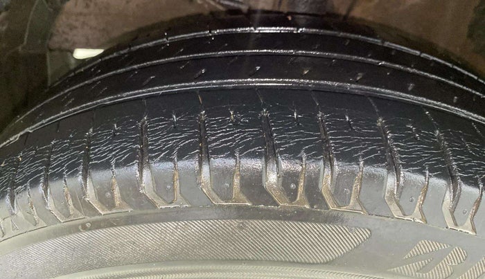 2019 Maruti Ertiga ZXI+ SHVS, Petrol, Manual, 23,122 km, Left Front Tyre Tread