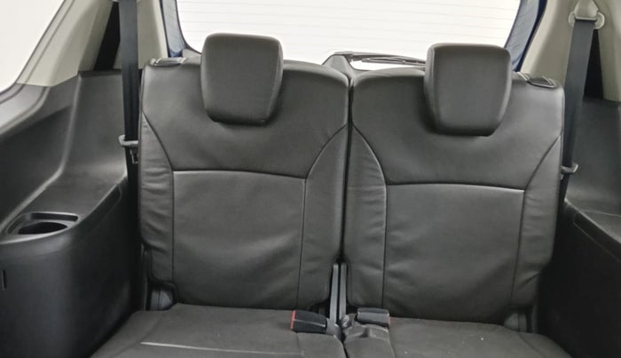 2021 Maruti XL6 ALPHA AT, Petrol, Automatic, 14,205 km, Third Seat Row ( optional )