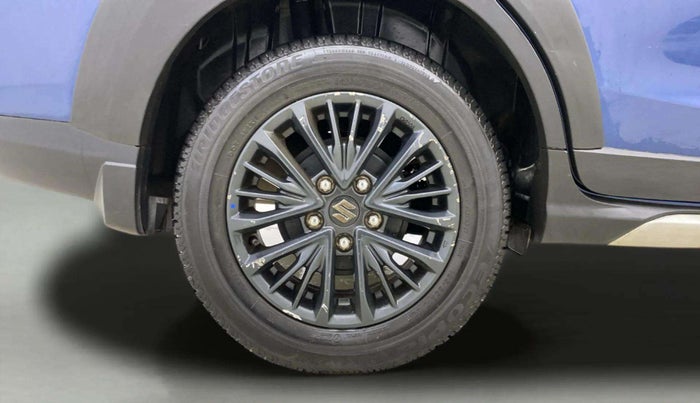 2021 Maruti XL6 ALPHA AT, Petrol, Automatic, 14,205 km, Right Rear Wheel