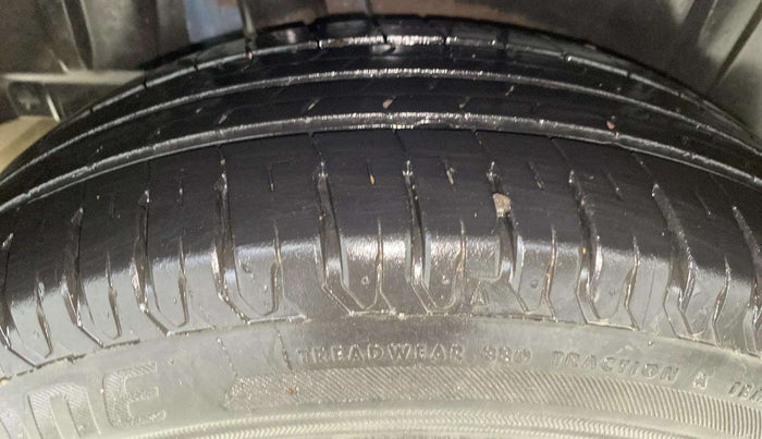 2021 Maruti XL6 ALPHA AT, Petrol, Automatic, 14,205 km, Right Rear Tyre Tread