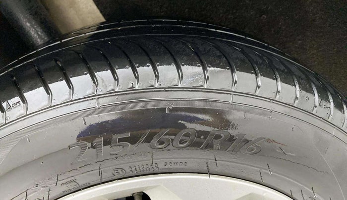 2023 MG ASTOR STYLE 1.5 MT, Petrol, Manual, 15,661 km, Right Rear Tyre Tread