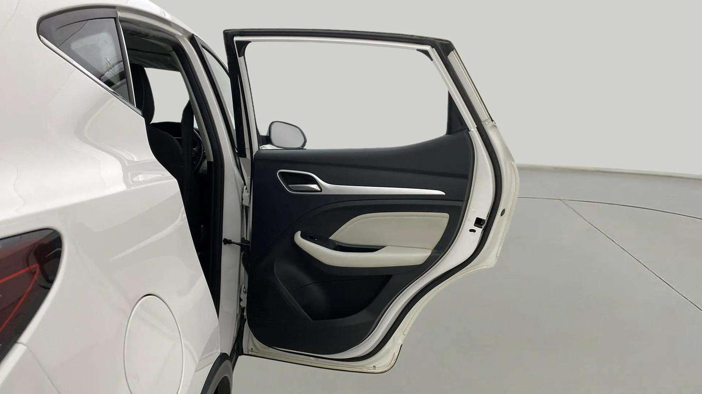 2023 MG ASTOR STYLE 1.5 MT, Petrol, Manual, 15,775 km, RHS Rear Door