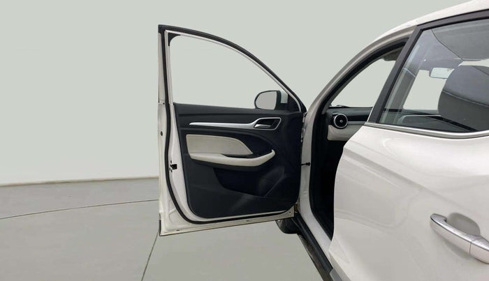 2023 MG ASTOR STYLE 1.5 MT, Petrol, Manual, 15,661 km, LHS Front Door