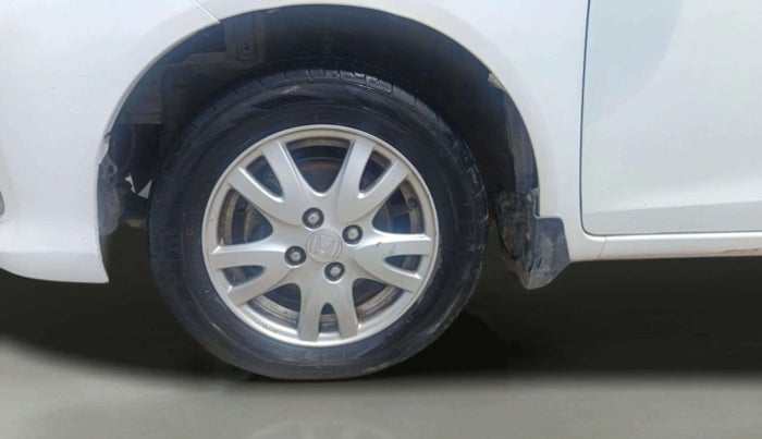 2017 Honda Brio VX MT, Petrol, Manual, 52,983 km, Left Front Wheel
