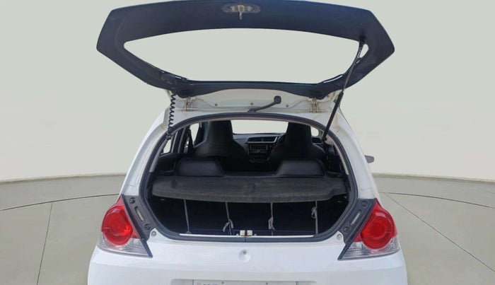 2017 Honda Brio VX MT, Petrol, Manual, 52,983 km, Boot Inside
