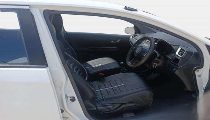 2017 Honda Brio VX MT, Petrol, Manual, 52,983 km, Right Side Front Door Cabin