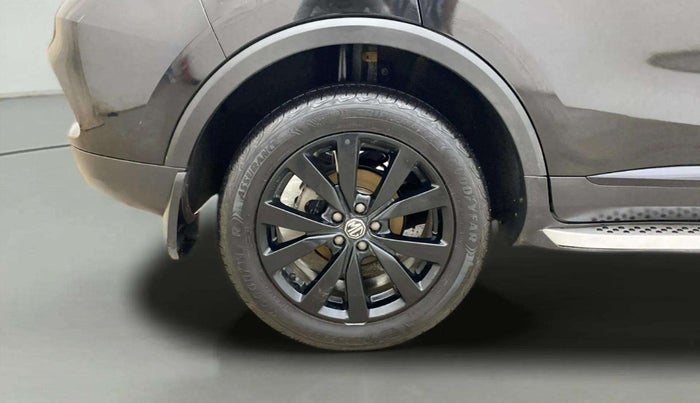 2023 MG ASTOR  SMART BLACK STORM EDITION , Petrol, Manual, 26,120 km, Right Rear Wheel