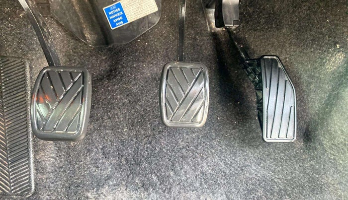 2015 Maruti Baleno ZETA DIESEL 1.3, Diesel, Manual, 13,899 km, Pedals
