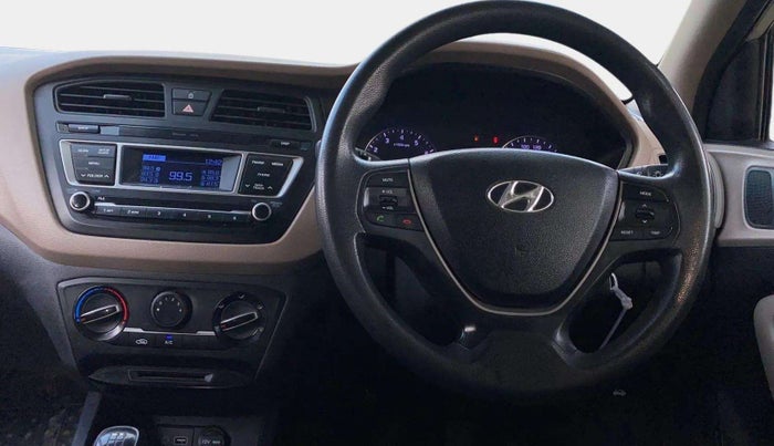 2015 Hyundai Elite i20 MAGNA 1.2, Petrol, Manual, 40,160 km, Steering Wheel Close Up