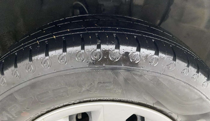 2019 Hyundai Elite i20 MAGNA PLUS 1.2, Petrol, Manual, 79,954 km, Right Front Tyre Tread