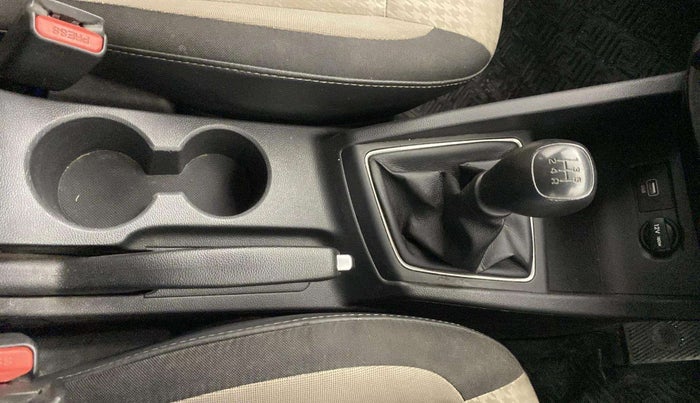 2019 Hyundai Elite i20 MAGNA PLUS 1.2, Petrol, Manual, 79,954 km, Gear Lever