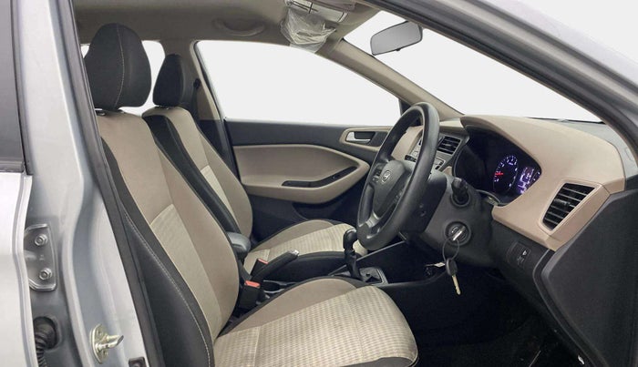 2019 Hyundai Elite i20 MAGNA PLUS 1.2, Petrol, Manual, 79,954 km, Right Side Front Door Cabin