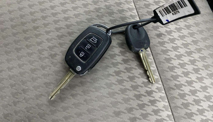2019 Hyundai Elite i20 MAGNA PLUS 1.2, Petrol, Manual, 79,954 km, Key Close Up