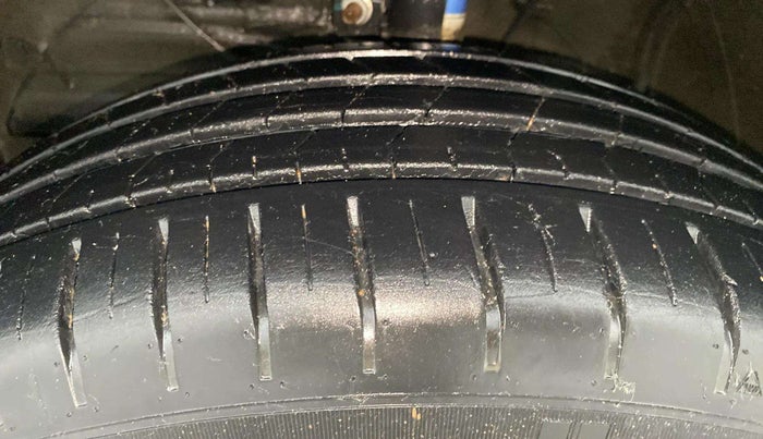 2022 Maruti Baleno ZETA PETROL 1.2, Petrol, Manual, 11,763 km, Left Front Tyre Tread