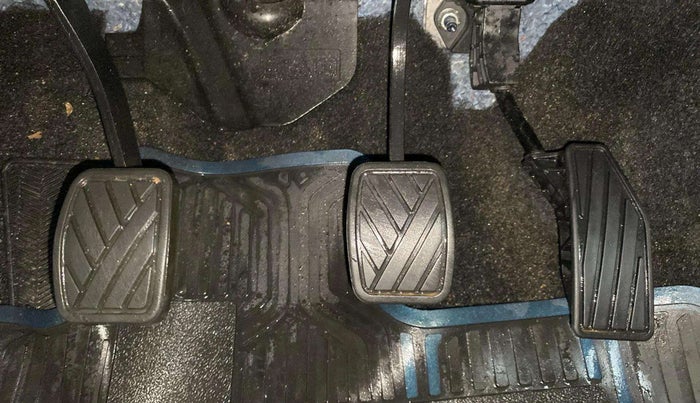 2022 Maruti Baleno ZETA PETROL 1.2, Petrol, Manual, 11,763 km, Pedals