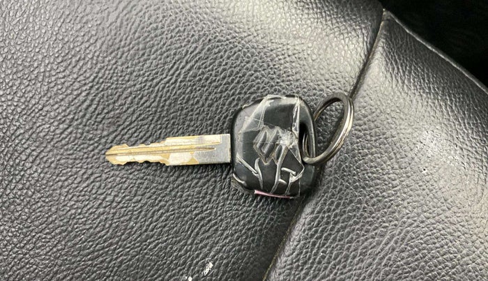 2018 Maruti Eeco 5 STR WITH AC PLUSHTR, CNG, Manual, 65,470 km, Key Close Up