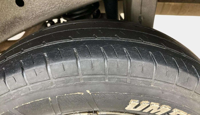 2018 Maruti Eeco 5 STR WITH AC PLUSHTR, CNG, Manual, 65,470 km, Left Rear Tyre Tread