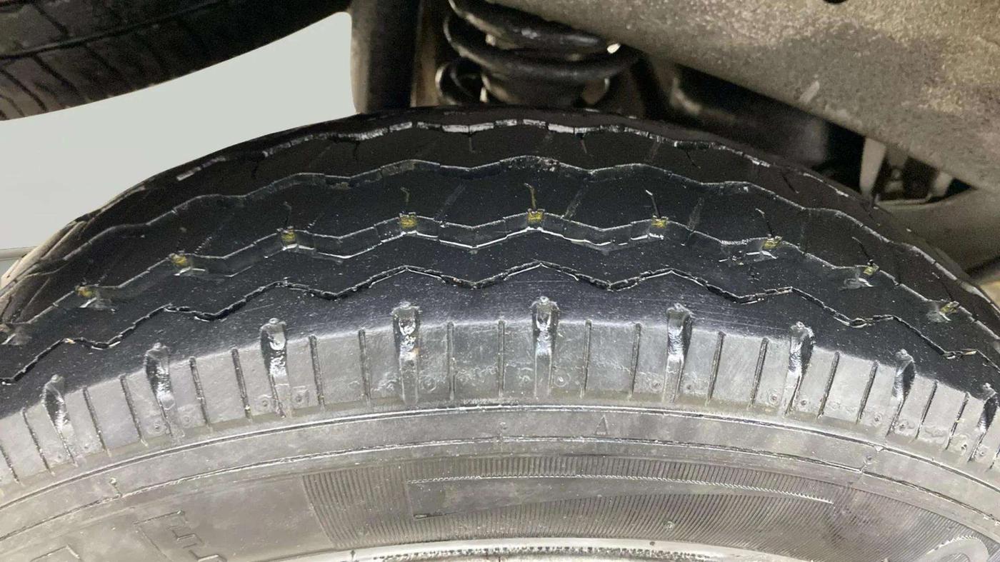 2018 Maruti Eeco 5 STR WITH AC PLUSHTR, CNG, Manual, 65,470 km, Right Rear Tyre Tread