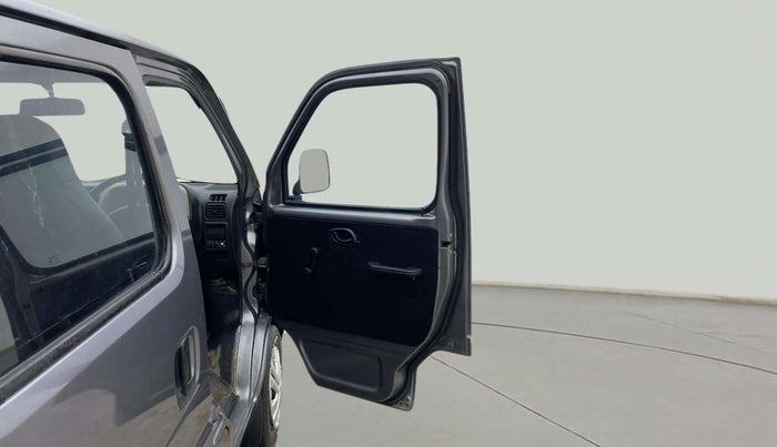2018 Maruti Eeco 5 STR WITH AC PLUSHTR, CNG, Manual, 65,470 km, RHS Front Door