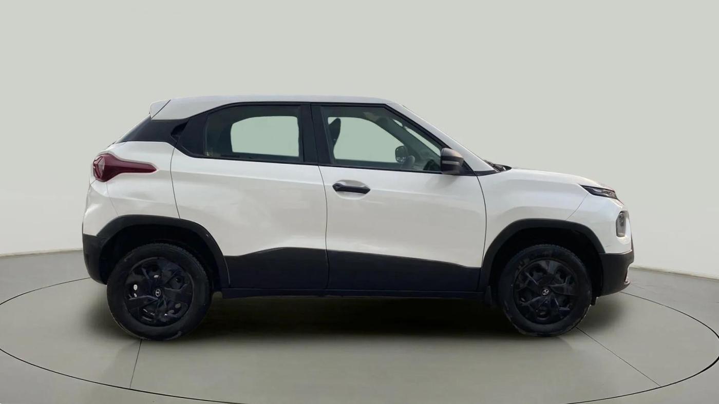2022 Tata PUNCH PURE MT, Petrol, Manual, 15,068 km, Right Side