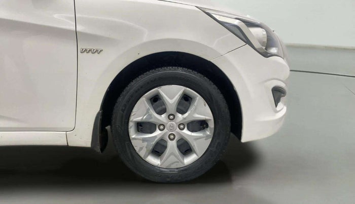 2017 Hyundai Verna 1.6 VTVT S, Petrol, Manual, 79,464 km, Right Front Wheel