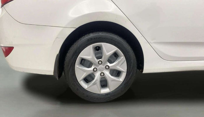 2017 Hyundai Verna 1.6 VTVT S, Petrol, Manual, 79,464 km, Right Rear Wheel