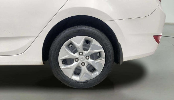 2017 Hyundai Verna 1.6 VTVT S, Petrol, Manual, 79,464 km, Left Rear Wheel