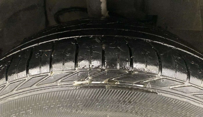 2021 Tata NEXON XZA PLUS SUNROOF PETROL, Petrol, Automatic, 62,344 km, Right Front Tyre Tread