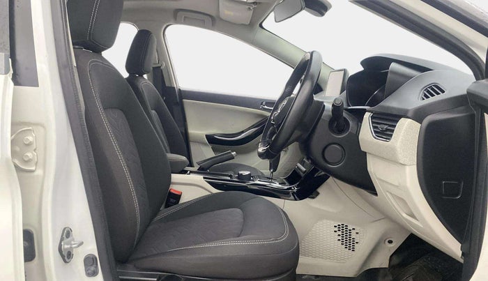 2021 Tata NEXON XZA PLUS SUNROOF PETROL, Petrol, Automatic, 62,344 km, Right Side Front Door Cabin