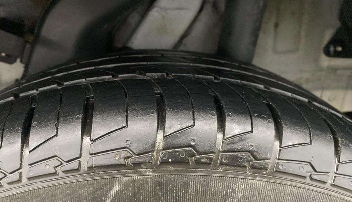 2020 Hyundai VENUE SX 1.0 (O) TURBO IMT, Petrol, Manual, 1,00,897 km, Left Rear Tyre Tread