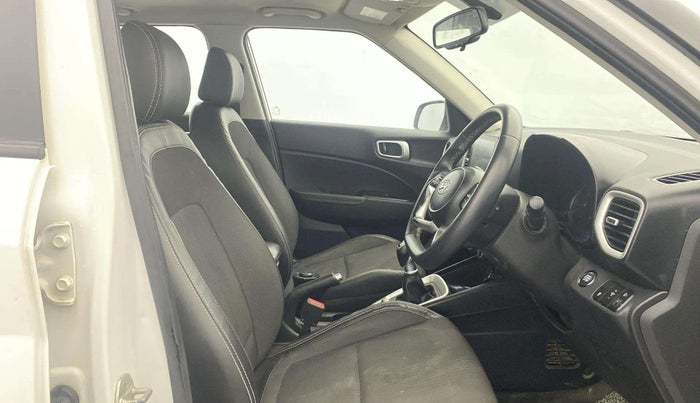 2020 Hyundai VENUE SX 1.0 (O) TURBO IMT, Petrol, Manual, 1,00,897 km, Right Side Front Door Cabin