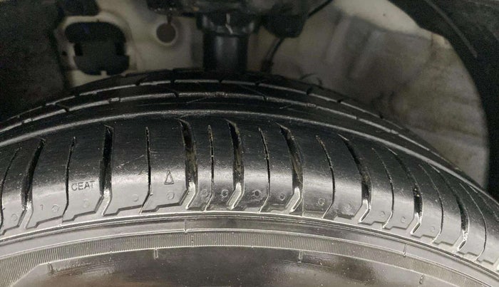 2020 Hyundai VENUE SX 1.0 (O) TURBO IMT, Petrol, Manual, 1,00,897 km, Left Front Tyre Tread
