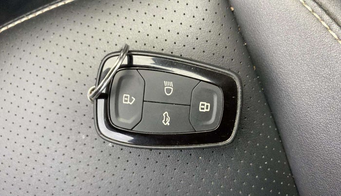 2022 Tata ALTROZ XZ PLUS DIESEL, Diesel, Manual, 72,288 km, Key Close Up