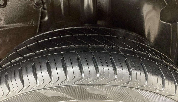 2022 Tata ALTROZ XZ PLUS DIESEL, Diesel, Manual, 72,288 km, Right Rear Tyre Tread