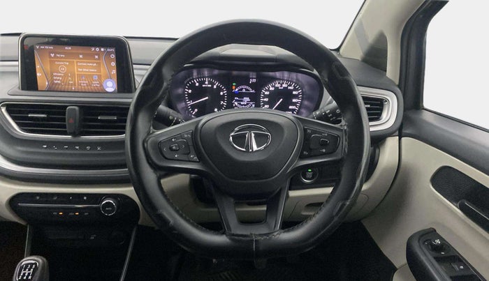 2022 Tata ALTROZ XT DIESEL, Diesel, Manual, 33,109 km, Steering Wheel Close Up