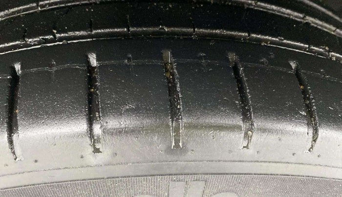 2018 Ford Ecosport TITANIUM + 1.5L PETROL AT, Petrol, Automatic, 86,471 km, Left Front Tyre Tread