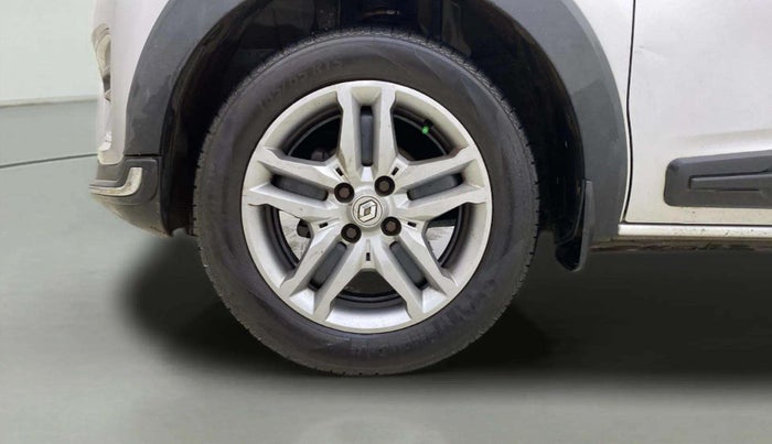 2020 Renault TRIBER RXZ, Petrol, Manual, 53,752 km, Left Front Wheel