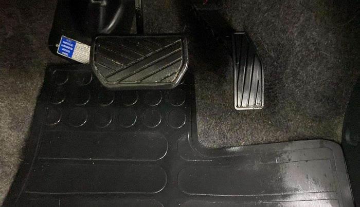 2017 Maruti Alto K10 VXI (O) AMT, Petrol, Automatic, 32,737 km, Pedals