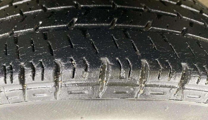 2017 Maruti Alto K10 VXI (O) AMT, Petrol, Automatic, 32,737 km, Right Front Tyre Tread