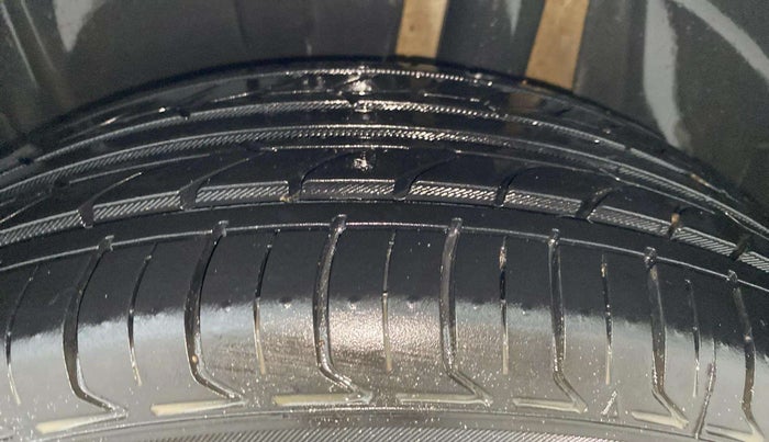 2019 Maruti Ertiga ZDI+ 1.3, Diesel, Manual, 41,106 km, Left Rear Tyre Tread