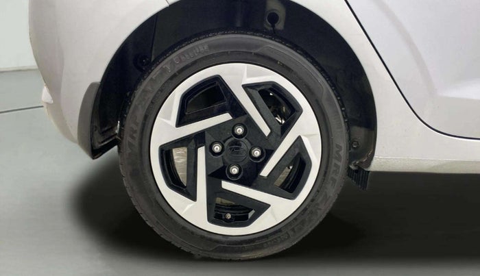 2023 Hyundai GRAND I10 NIOS SPORTZ AMT 1.2 KAPPA VTVT, Petrol, Automatic, 4,485 km, Right Rear Wheel