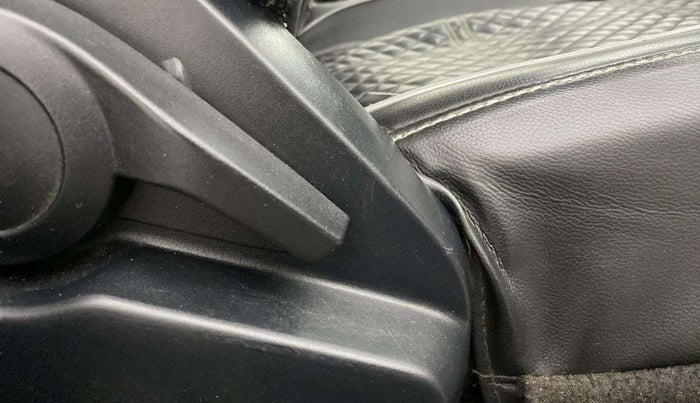2020 Tata ALTROZ XT PETROL, Petrol, Manual, 93,713 km, Driver Side Adjustment Panel