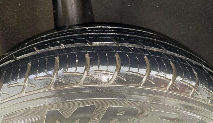 2018 Maruti Baleno DELTA PETROL 1.2, Petrol, Manual, 23,961 km, Right Rear Tyre Tread