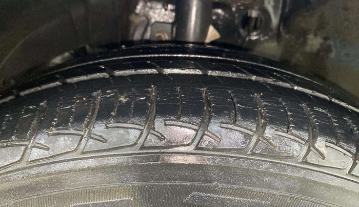 2018 Maruti Baleno DELTA PETROL 1.2, Petrol, Manual, 23,961 km, Left Front Tyre Tread