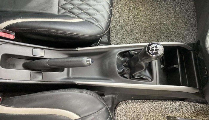 2018 Maruti Baleno DELTA PETROL 1.2, Petrol, Manual, 23,961 km, Gear Lever