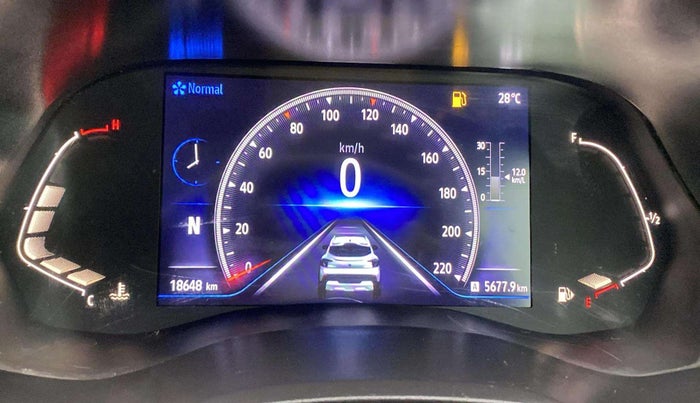 2022 Renault Kiger RXZ AMT DUAL TONE, Petrol, Automatic, 18,645 km, Odometer Image