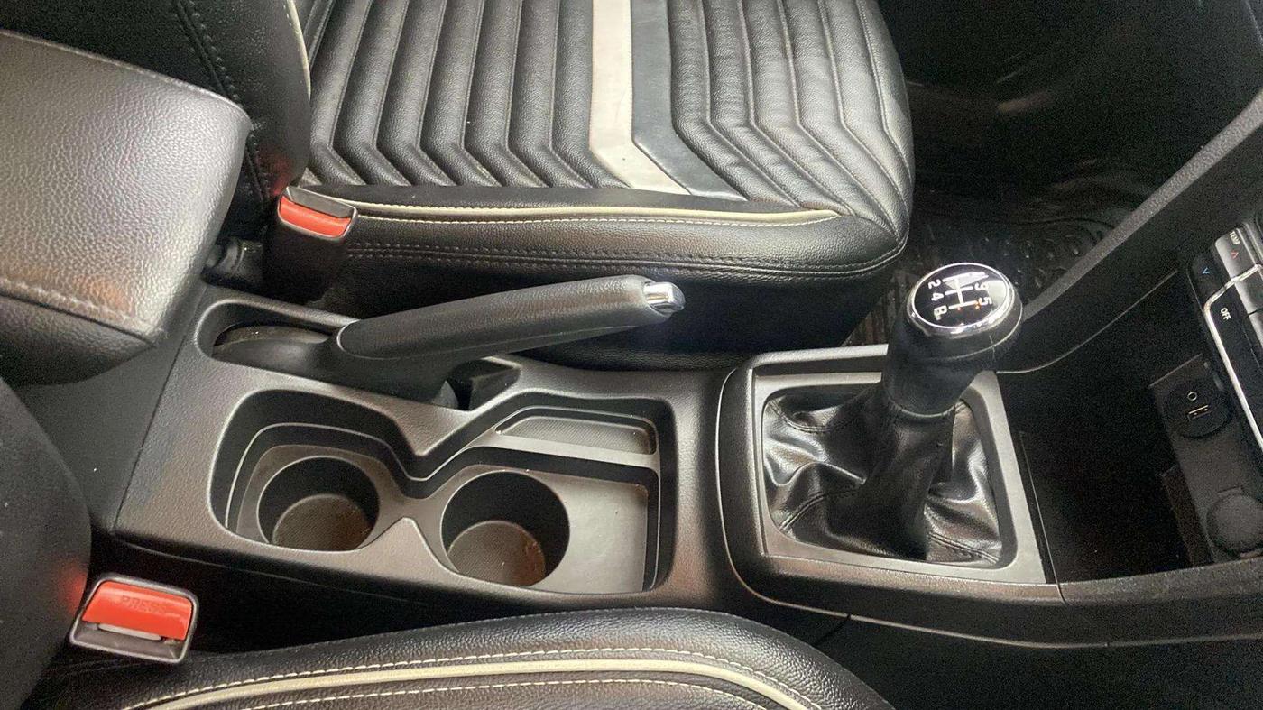 2018 Maruti Vitara Brezza ZDI PLUS, Diesel, Manual, 61,309 km, Gear Lever