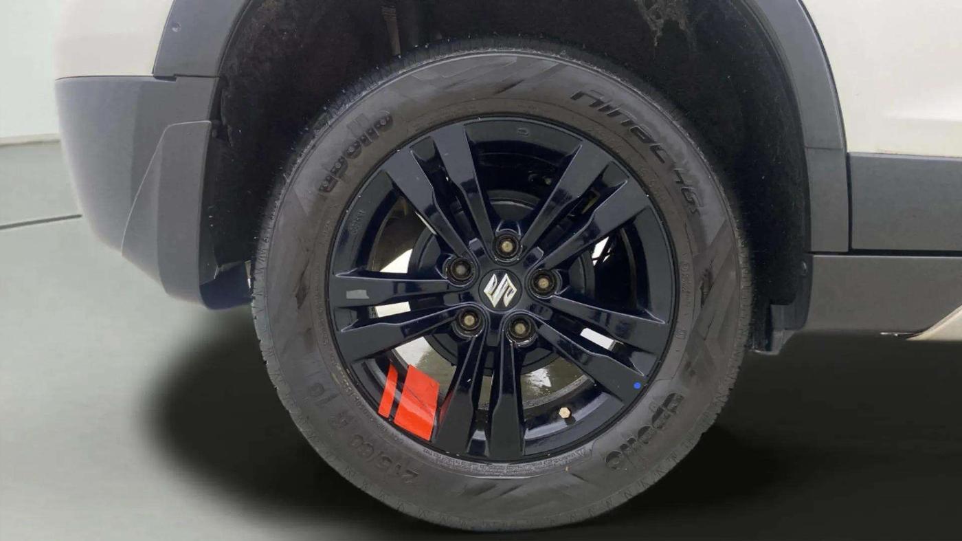 2018 Maruti Vitara Brezza ZDI PLUS, Diesel, Manual, 61,309 km, Right Rear Wheel