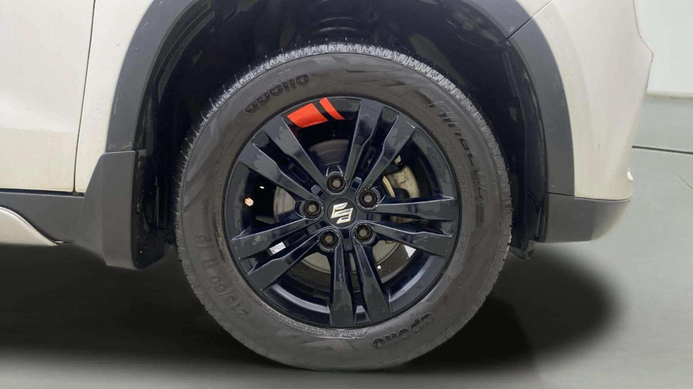 2018 Maruti Vitara Brezza ZDI PLUS, Diesel, Manual, 61,309 km, Right Front Wheel
